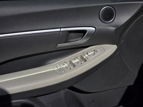 Used 2025 Hyundai Sonata SEL FWD image 24