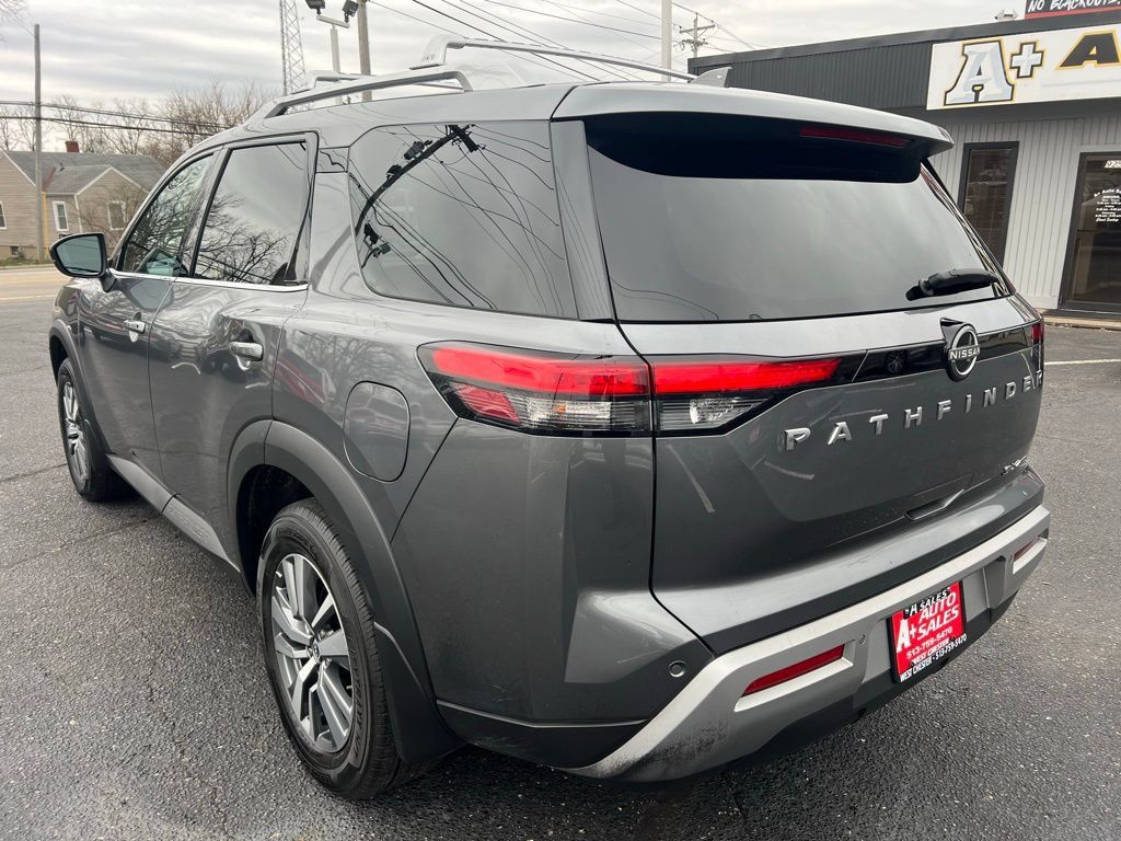 Used 2023 Nissan Pathfinder SL w/ Cargo Package AWD/4WD image 8