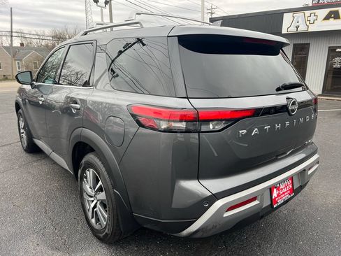 Used 2023 Nissan Pathfinder SL w/ Cargo Package AWD/4WD image 8