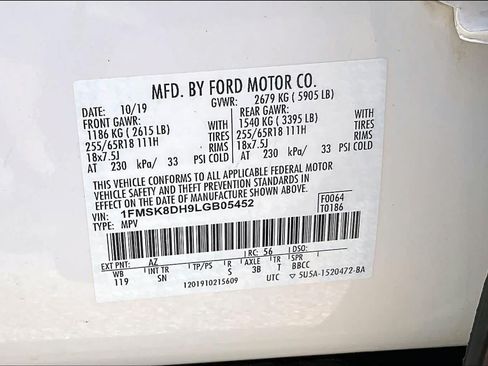 Certified 2020 Ford Explorer XLT w/ Equipment Group 202A AWD/4WD image 32