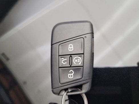 Used 2024 Volkswagen Jetta SE w/ Black Wheel Package FWD image 32