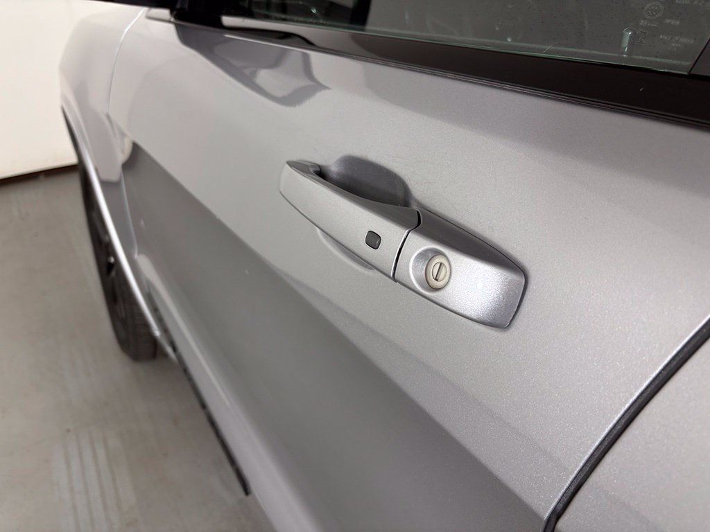 Used 2021 Jeep Grand Cherokee Laredo X RWD image 12