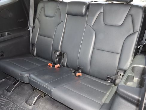 Used 2020 Kia Telluride S FWD image 7