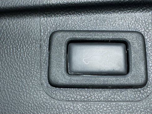 Used 2019 Subaru Outback 3.6R Touring w/ Popular Package #3A image 32