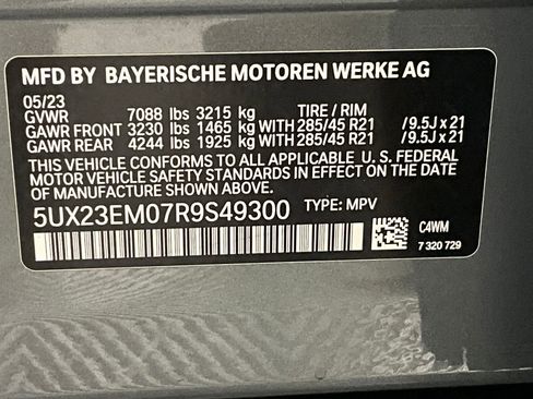 Used 2024 BMW X7 xDrive40i w/ M Sport Package AWD/4WD image 30