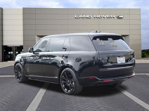 Used 2023 Land Rover Range Rover Long Wheelbase SE AWD/4WD image 7