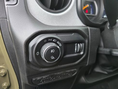 New 2025 Jeep Gladiator Willys image 26