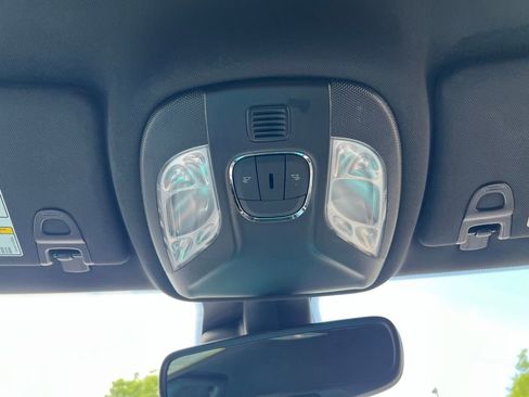 Used 2025 Jeep Compass Limited AWD/4WD image 38
