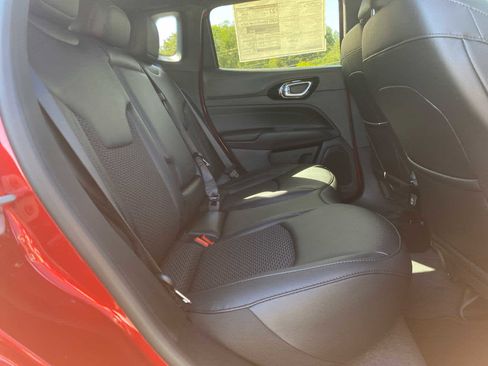 New 2025 Jeep Compass Latitude w/ Altitude Special Edition image 16