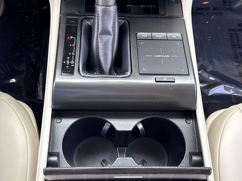 Used 2023 Lexus GX 460 Luxury w/ Sport Design Package AWD/4WD image 27