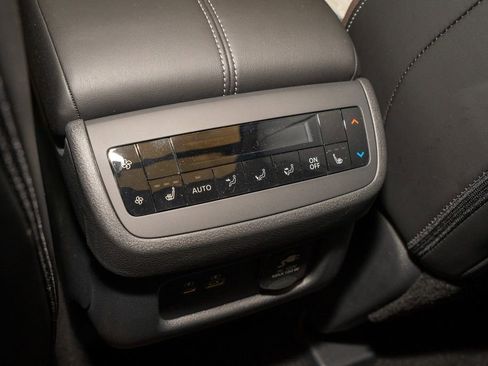 New 2025 Nissan Pathfinder Platinum w/ Lighting Package (N92) image 17