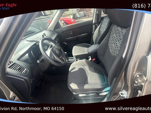 Used 2010 Kia Soul + image 10