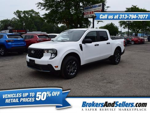 Used 2025 Ford Maverick XLT w/ Equipment Group 302A AWD/4WD image 1