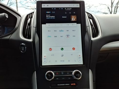 Used 2024 Ford Edge SEL image 15