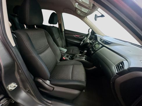 Used 2018 Nissan Rogue SV w/ Premium Package AWD/4WD image 33