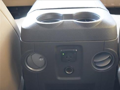 Used 2016 Ford F350 Lariat w/ Chrome Package image 32