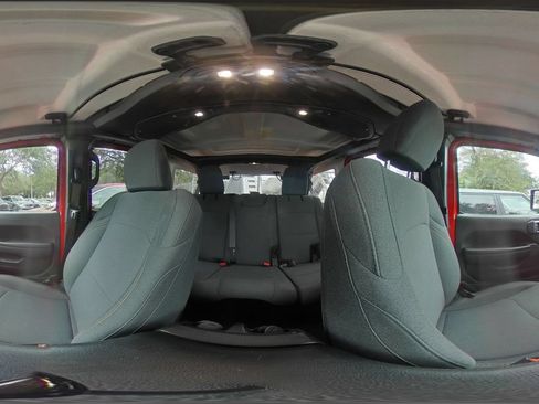 Used 2025 Jeep Wrangler Unlimited Sport AWD/4WD image 39