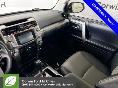 Used 2019 Toyota 4Runner SR5 Premium image 28