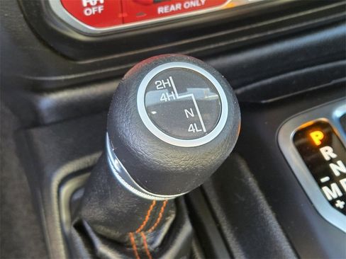 Used 2021 Jeep Gladiator Mojave image 20