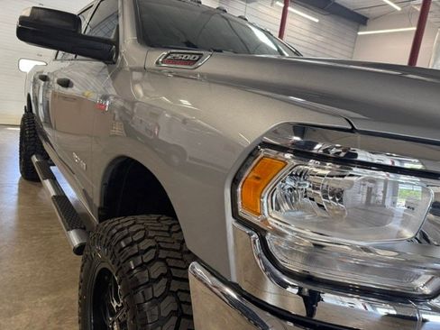 Used 2022 RAM 2500 Tradesman w/ Chrome Appearance Group AWD/4WD image 3