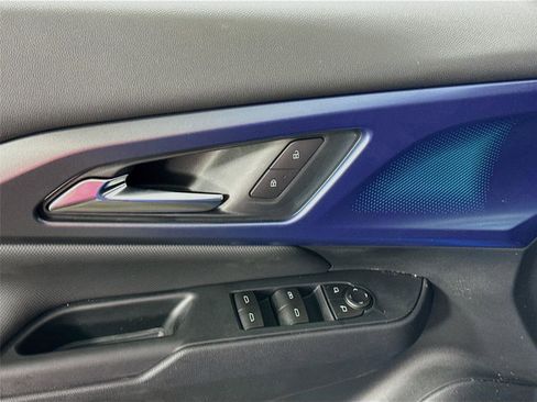 New 2026 Chevrolet Equinox EV LT AWD/4WD image 13