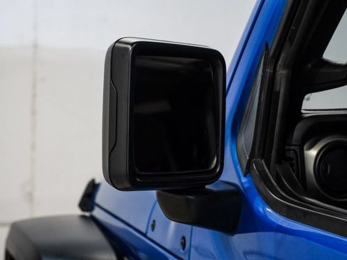 Used 2022 Jeep Wrangler Sport AWD/4WD image 35