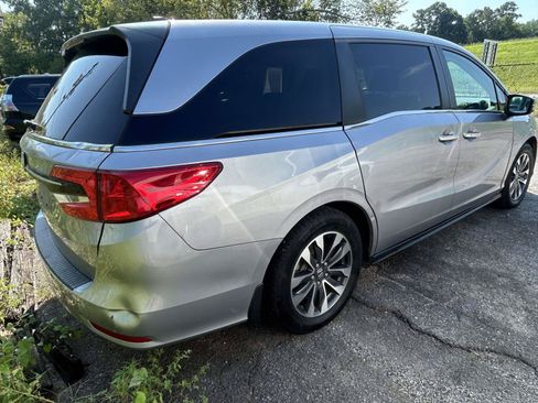 Used 2022 Honda Odyssey EX-L image 2