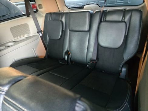 Used 2020 Dodge Grand Caravan SXT image 13