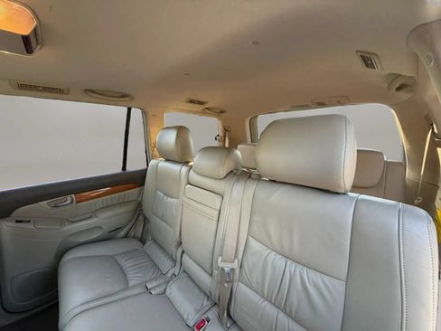 Used 2004 Lexus GX 470 AWD/4WD image 21