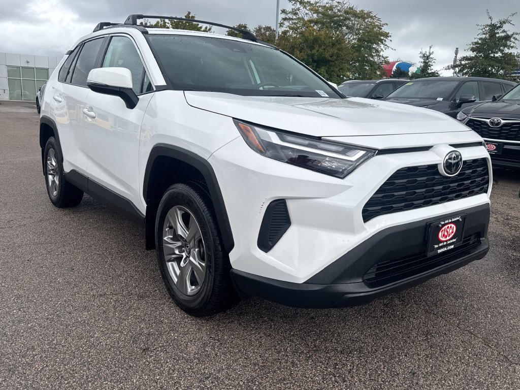 Used 2024 Toyota RAV4 XLE AWD/4WD image 10