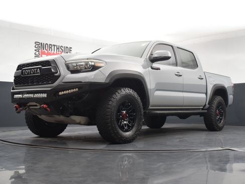 Used 2017 Toyota Tacoma TRD Pro AWD/4WD image 38