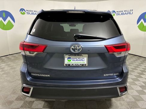 Used 2018 Toyota Highlander AWD V6 image 39