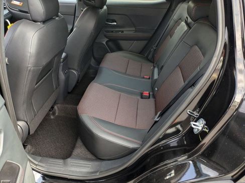 New 2025 Nissan Kicks SR w/ SR Premium Package image 38