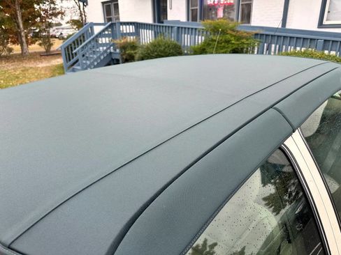 Used 1998 Cadillac De Ville D'Elegance w/ Safety/Security Pkg image 21