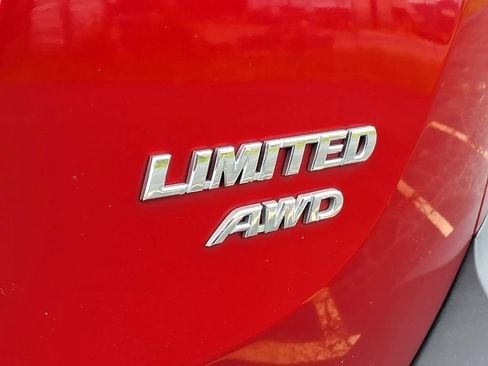 Used 2015 Toyota RAV4 Limited w/ Technology Package AWD/4WD image 30