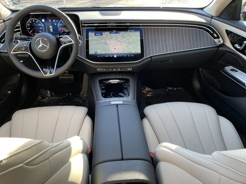 New 2026 Mercedes-Benz E 350 4MATIC Sedan image 24