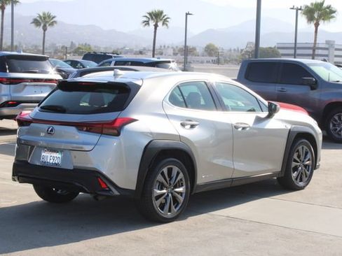 Used 2021 Lexus UX 250h F Sport AWD/4WD image 20