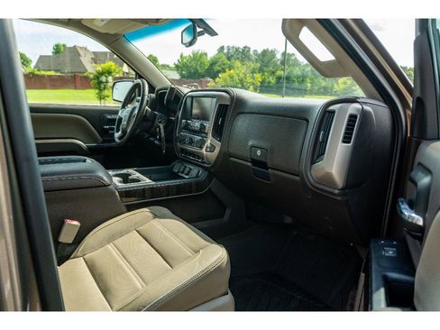 Used 2015 GMC Sierra 1500 Denali AWD/4WD image 19