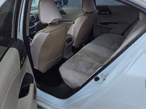 Used 2015 Honda Accord EX image 12