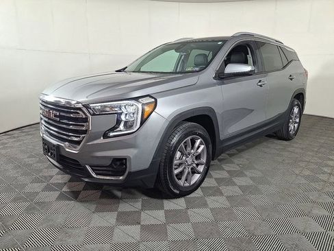 Used 2024 GMC Terrain SLT image 6