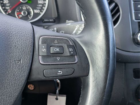 Used 2015 Volkswagen Tiguan S FWD image 25