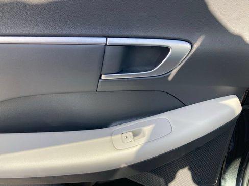 Used 2025 Hyundai Sonata SEL FWD image 12