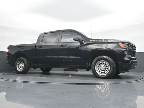 Used 2022 Chevrolet Silverado 1500 W/T w/ WT Convenience Package AWD/4WD image 22