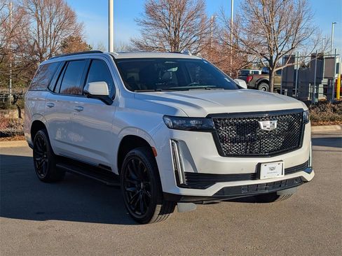 Used 2021 Cadillac Escalade Sport w/ Driver Assist Tech Package image 5