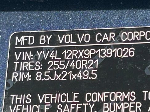 Used 2023 Volvo XC60 B5 Ultimate w/ Climate Package AWD/4WD image 54