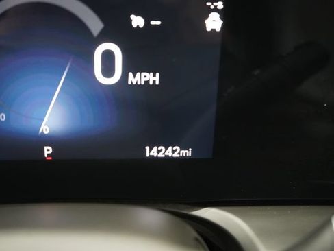 Used 2024 Buick Encore GX Avenir w/ Avenir Convenience Package AWD/4WD image 25