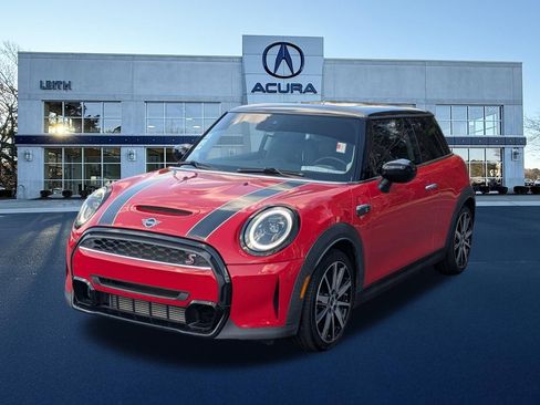 Used 2022 MINI Cooper S image 1