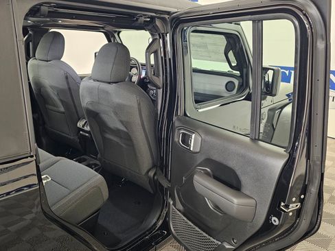 New 2026 Jeep Gladiator Sport image 34