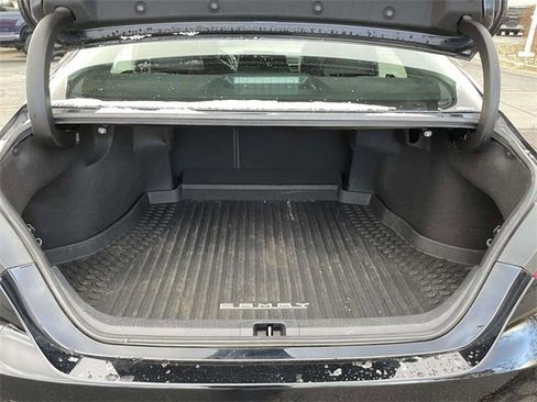 Used 2021 Toyota Camry XSE image 13