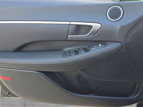 Certified 2023 Hyundai Sonata SEL w/ Preferred Accessory Package image 10